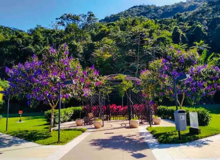 Apartamento Condominio Na Mata Com Piscina- 9km Río de Janeiro